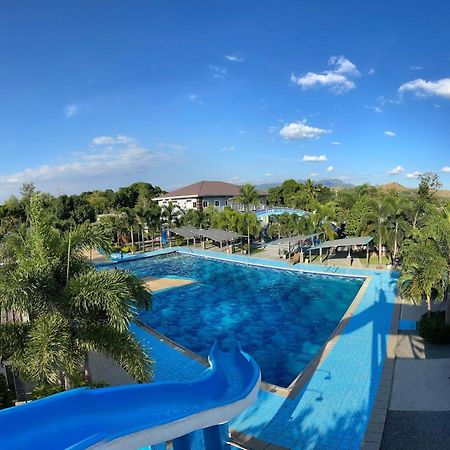 Jjb Aquafarm Resort By Cocotel Castillejos Extérieur photo